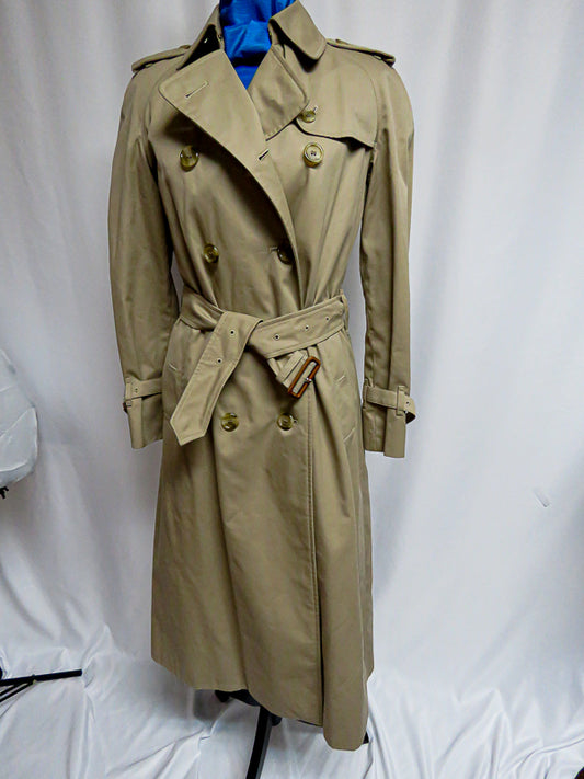 Burberrys’ Size Small Tan Cotton/Polyester Trenchcoat